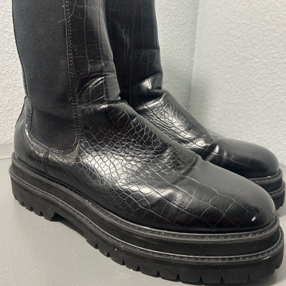 Men's ASOS Black Croc-Embossed Platform Chelsea Boots